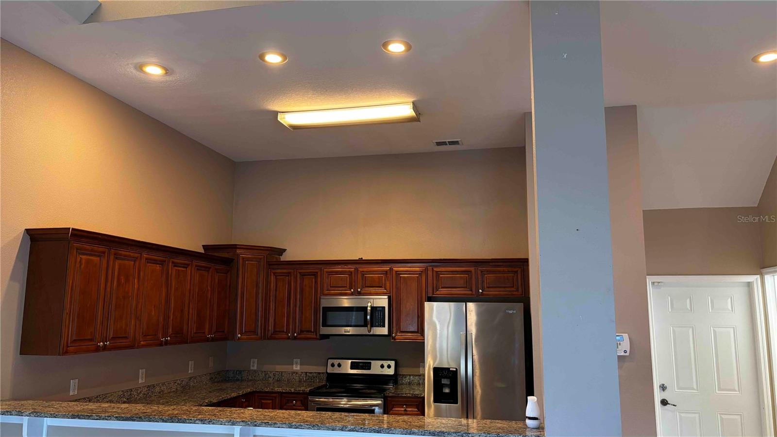Image 29 of 33 For 9410 Citrus Glen Place