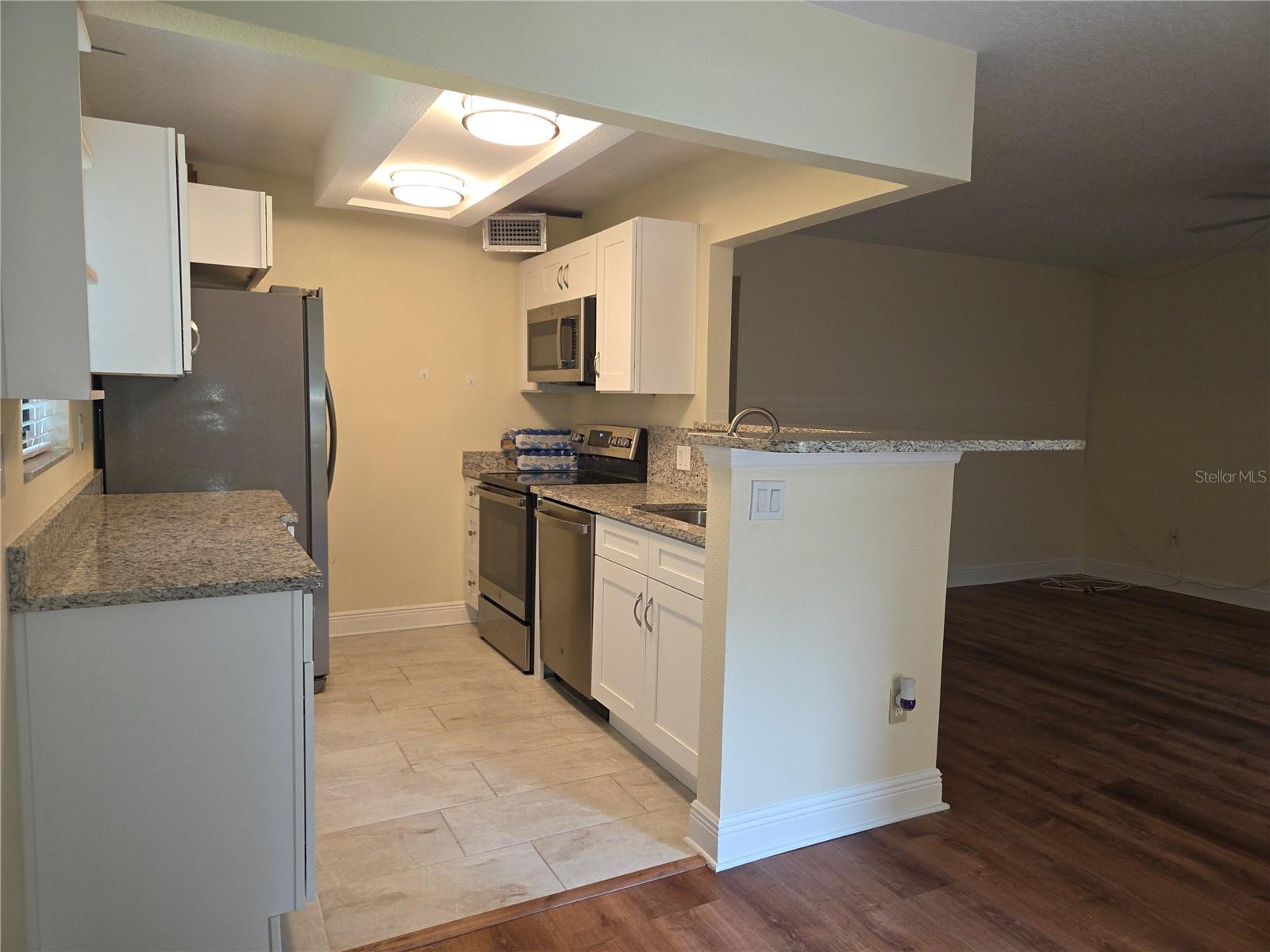 Image 3 of 13 For 11722 Raintree Lake Lane A