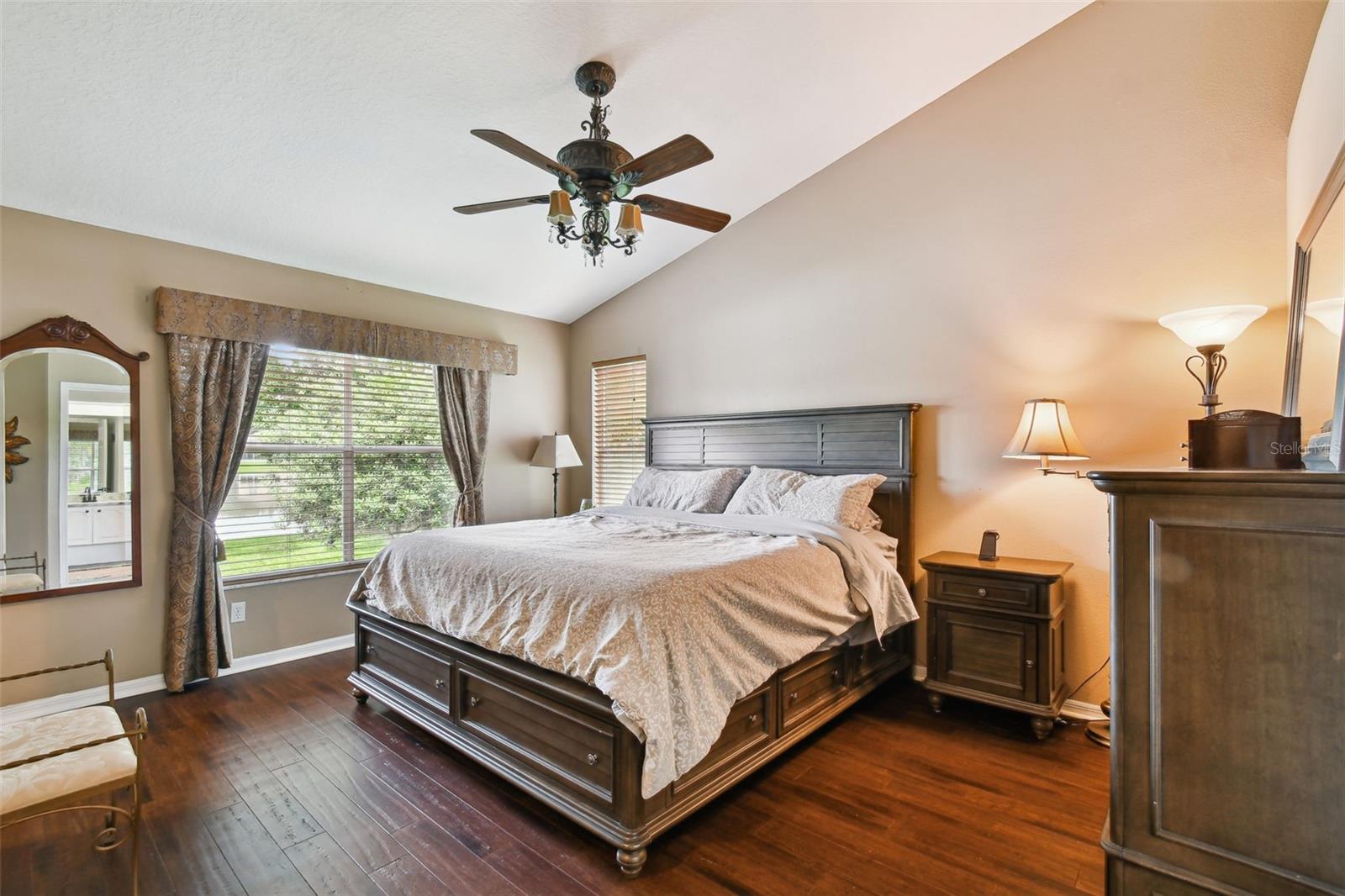Image 39 of 100 For 17737 Esprit Drive