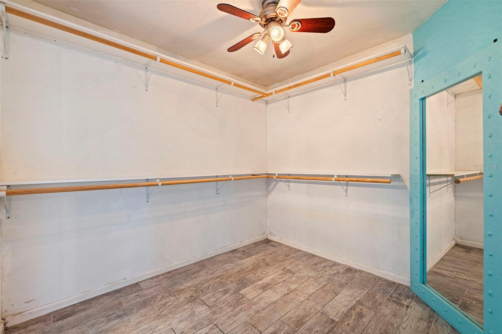 Image 13 of 37 For 1416 83rd Avenue N