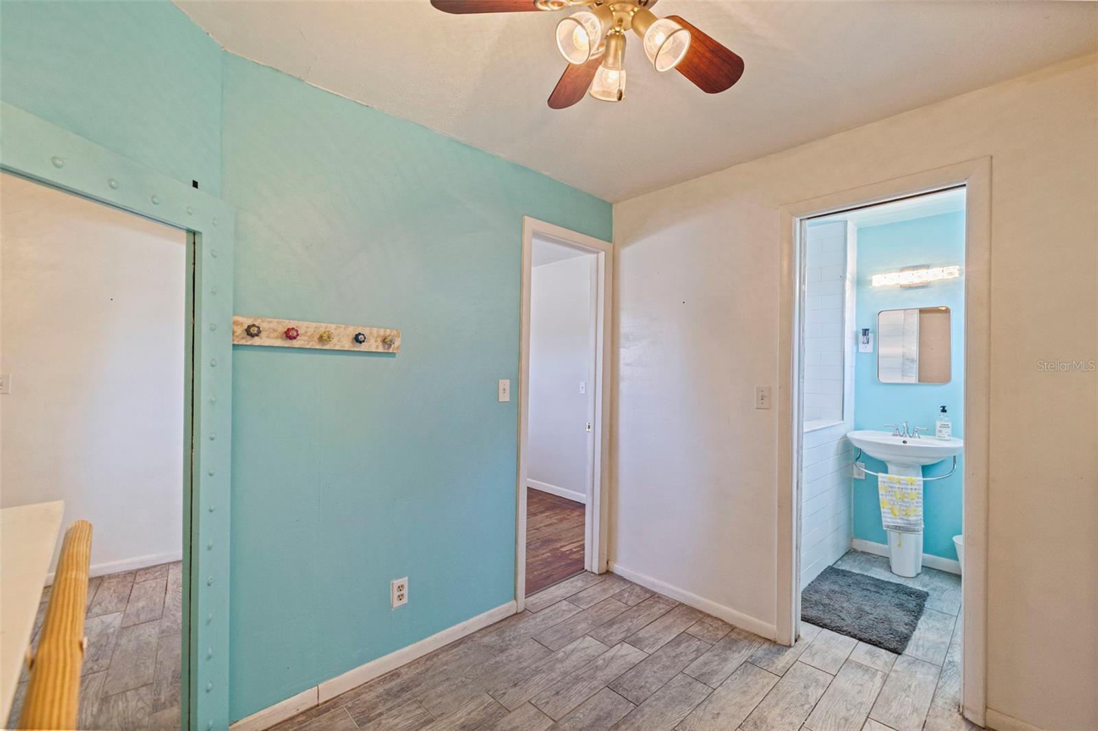 Image 14 of 37 For 1416 83rd Avenue N