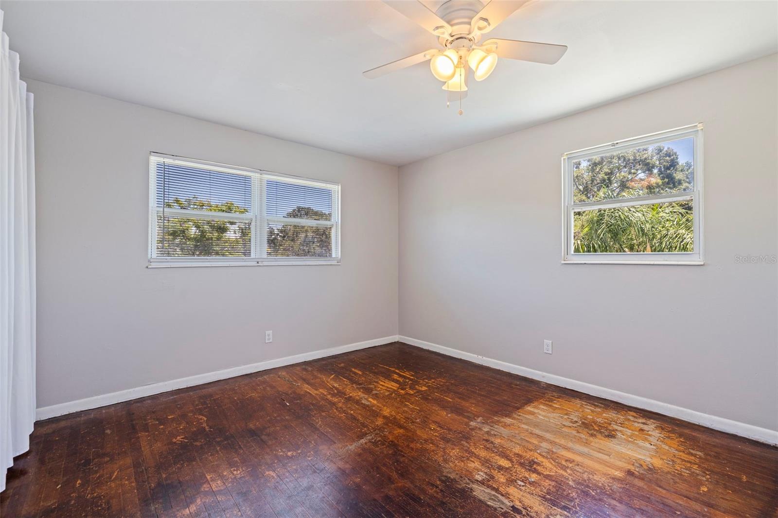 Image 19 of 37 For 1416 83rd Avenue N