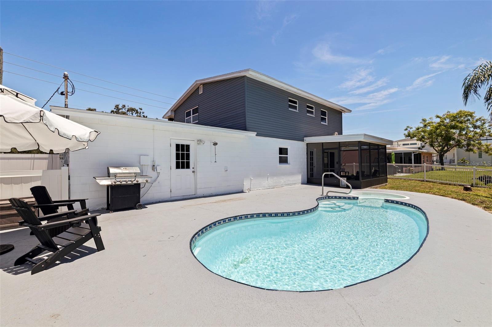 Image 24 of 37 For 1416 83rd Avenue N