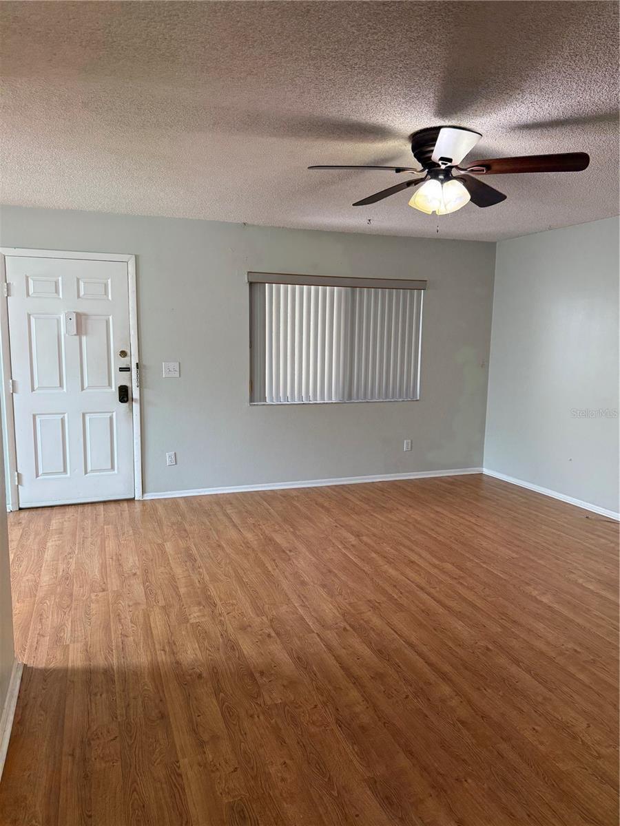 Image 3 of 25 For 3300 Fox Chase Circle N 232