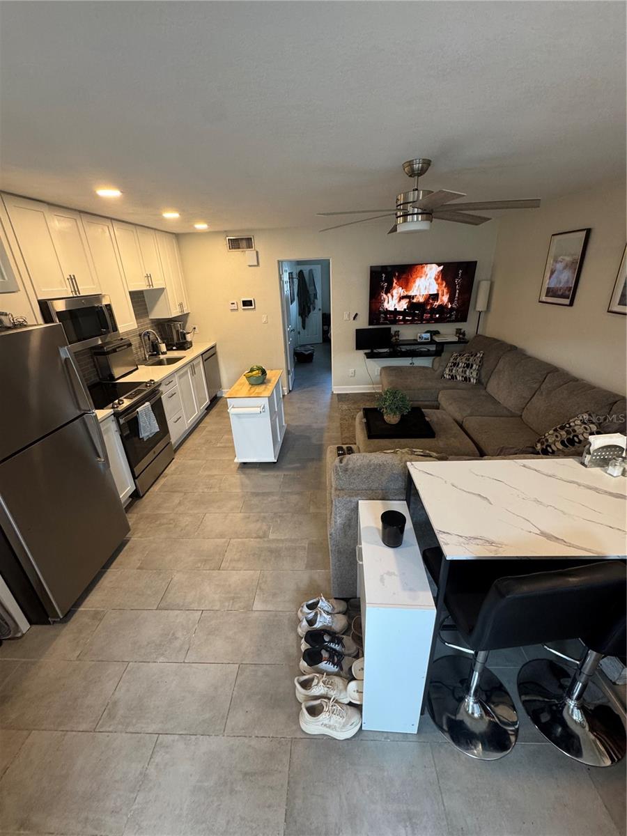 Image 5 of 28 For 555 3rd Street N 13