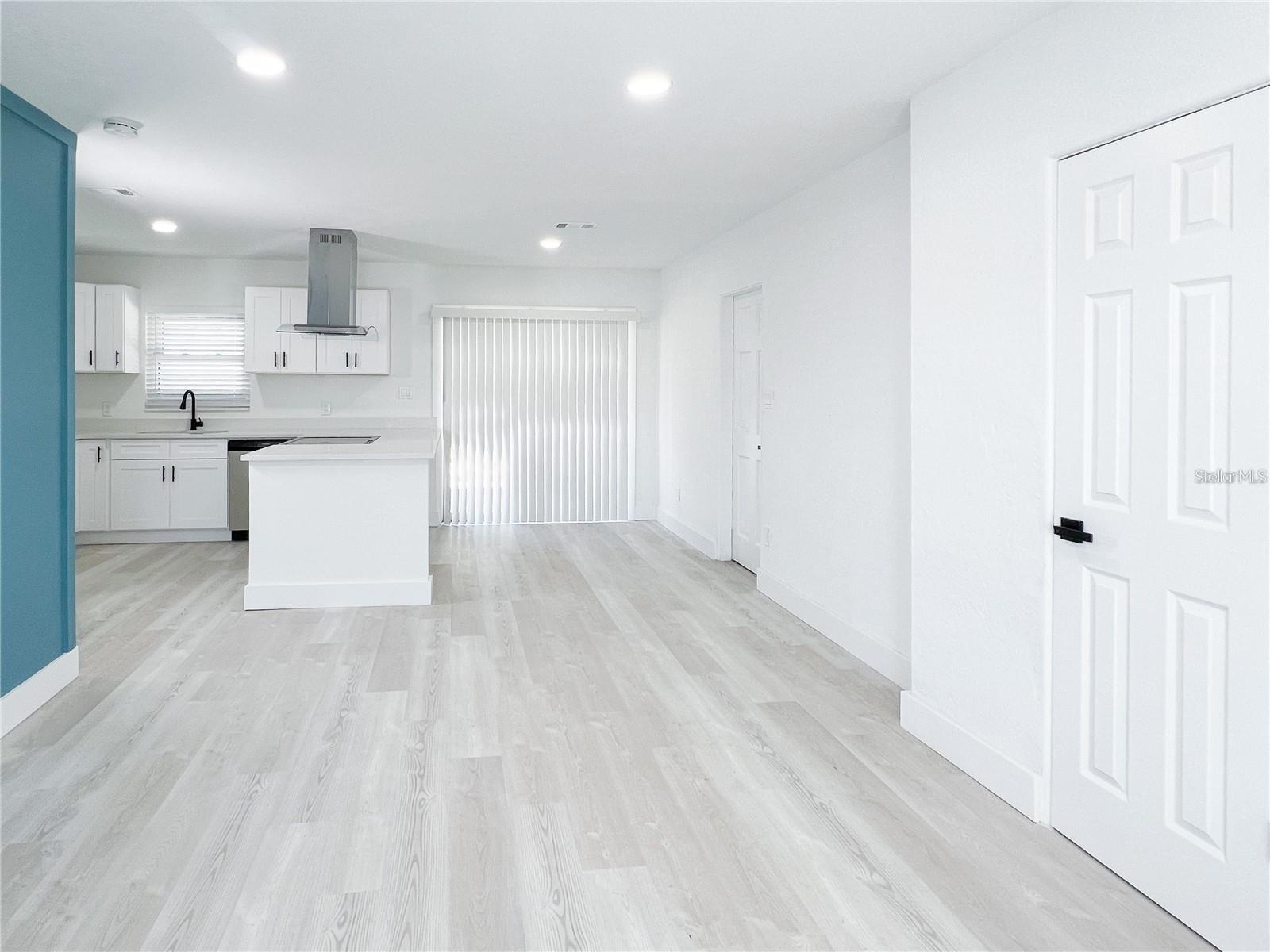 Image 12 of 25 For 1757 Tyrone Boulevard N