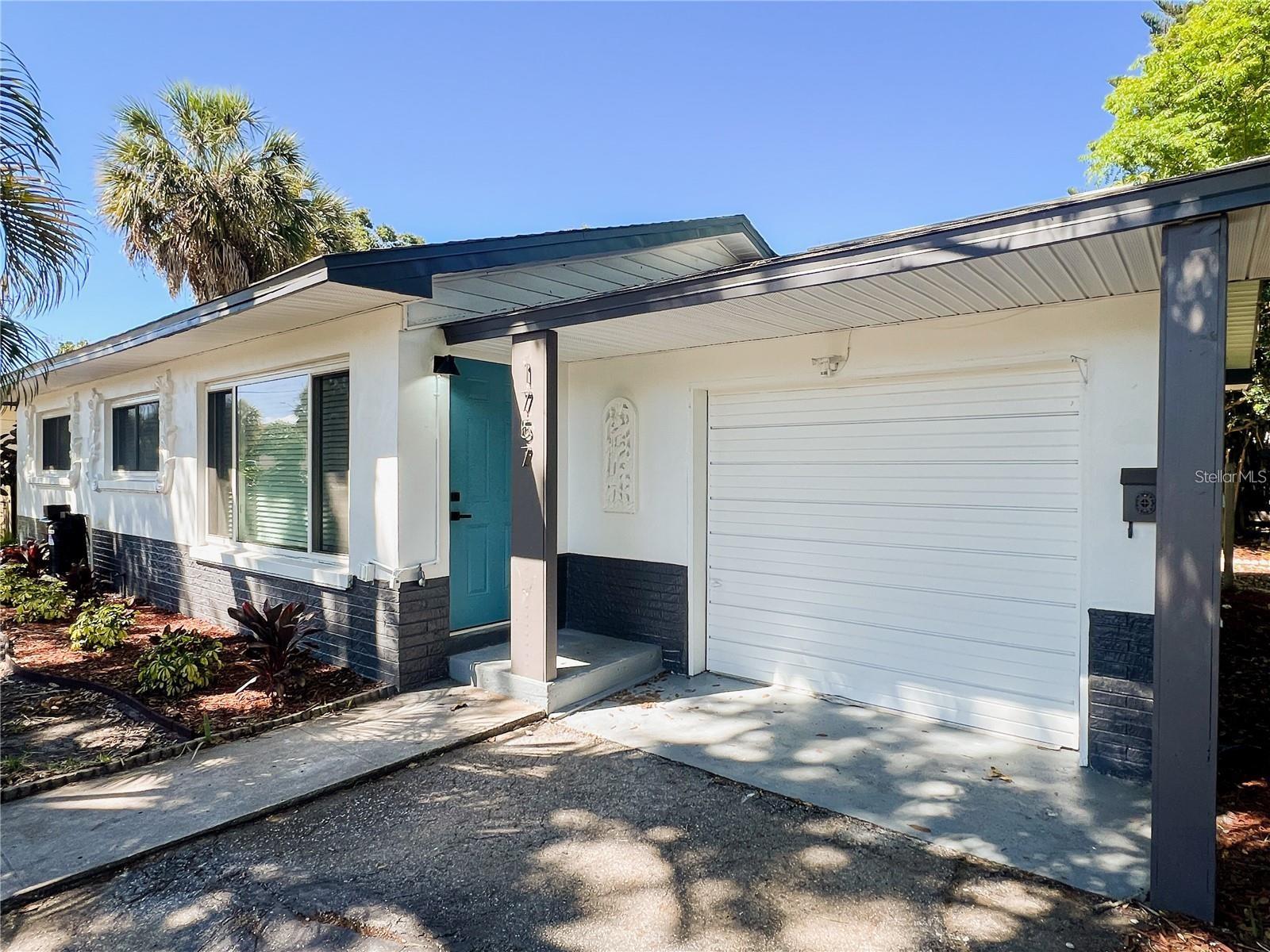 Image 2 of 25 For 1757 Tyrone Boulevard N