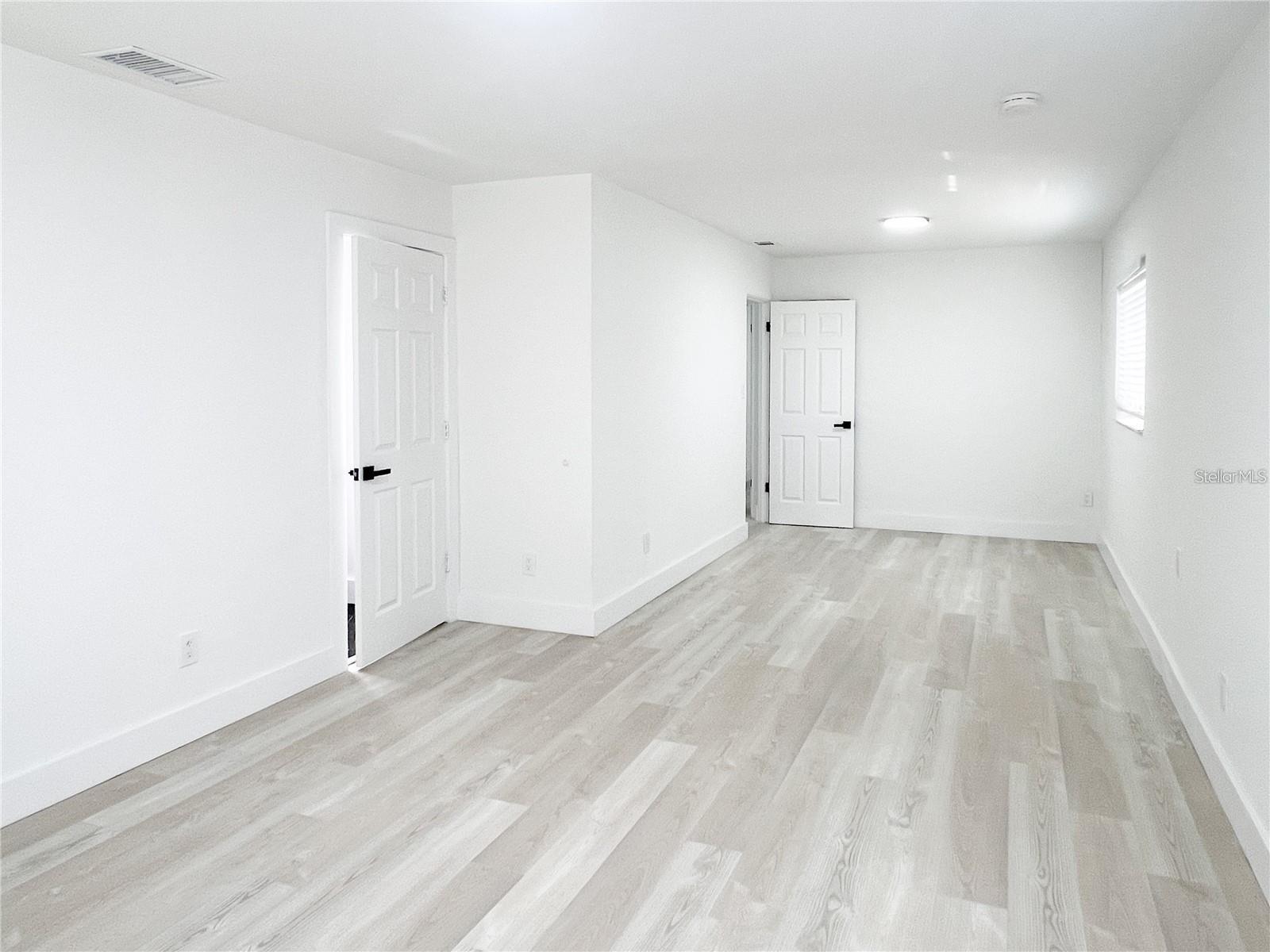 Image 22 of 25 For 1757 Tyrone Boulevard N