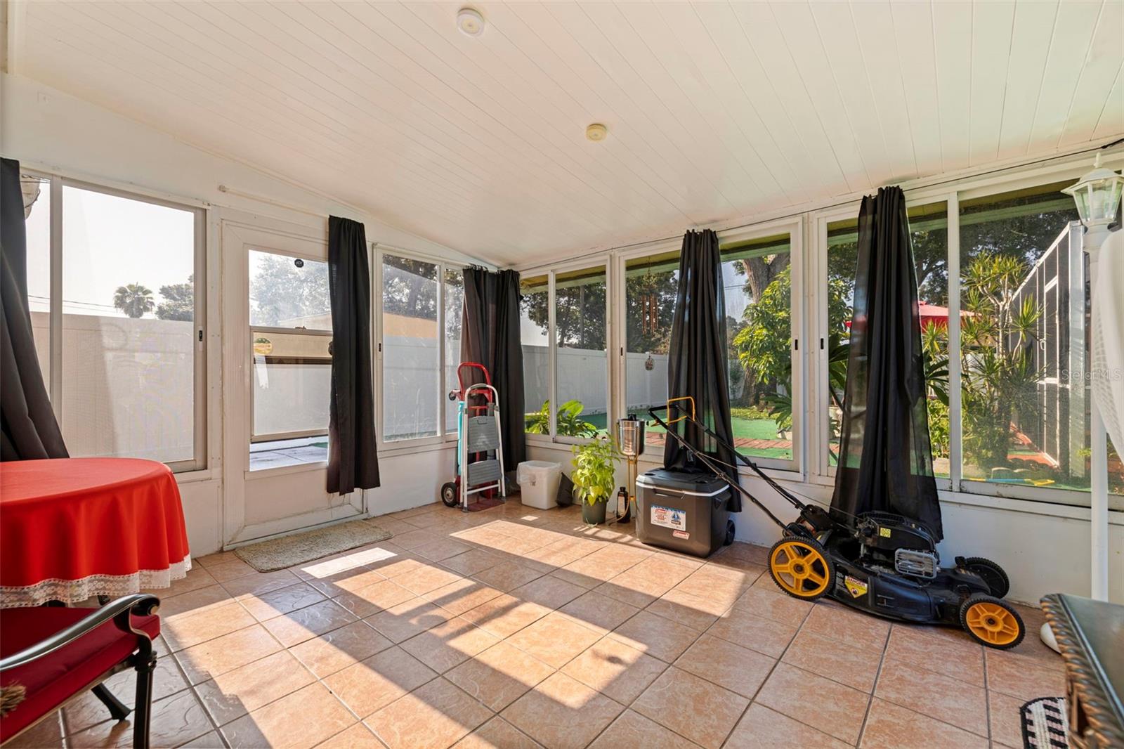 Image 19 of 27 For 4360 82nd Avenue N
