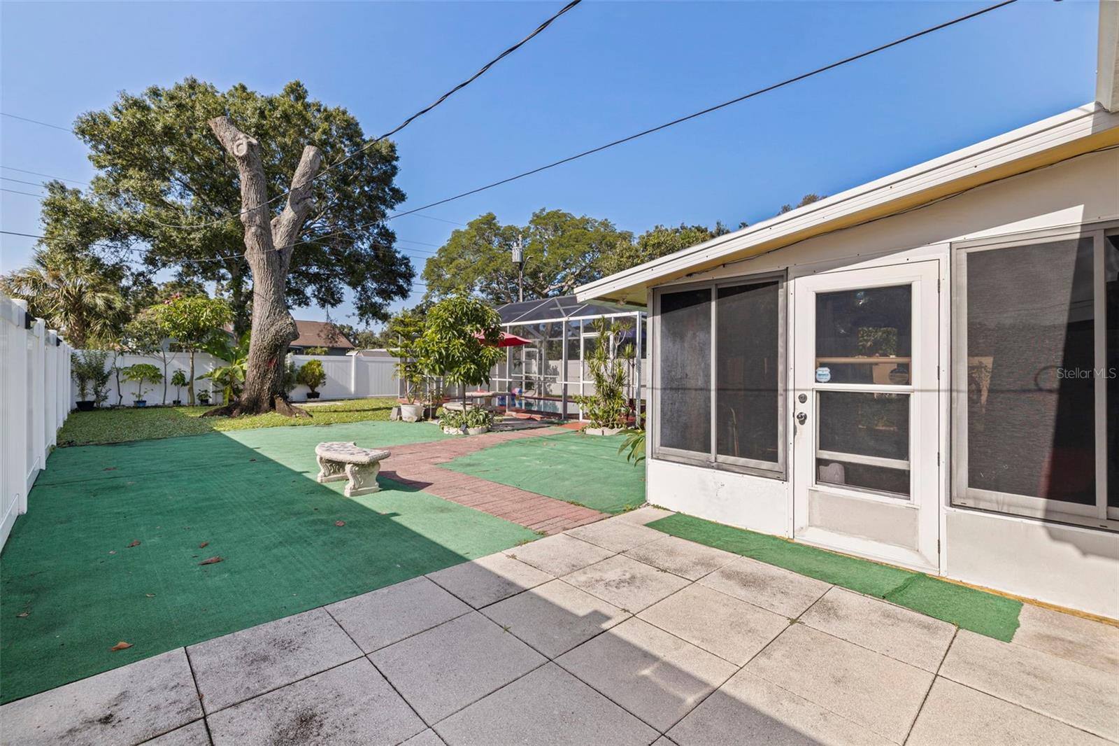 Image 21 of 27 For 4360 82nd Avenue N
