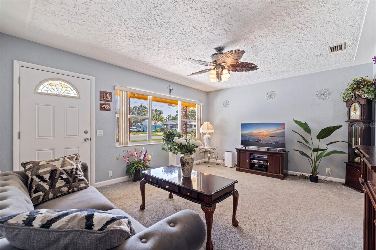 Image 6 of 27 For 4360 82nd Avenue N