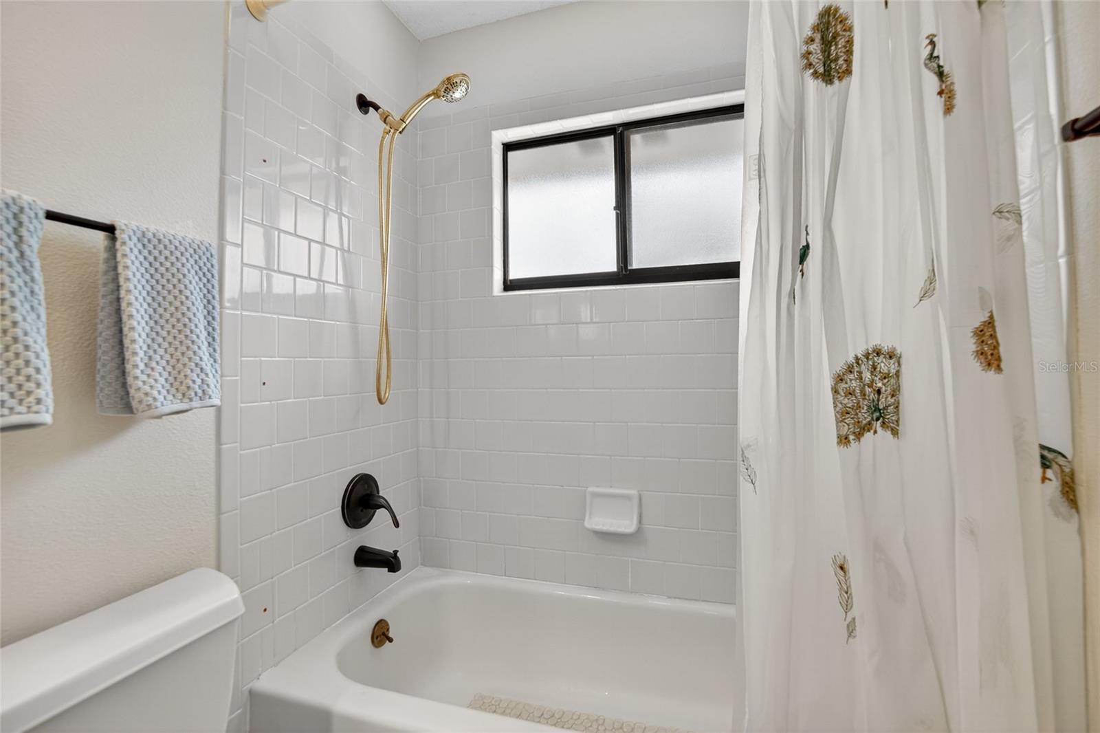 Image 45 of 64 For 1914 Coral Tree Court