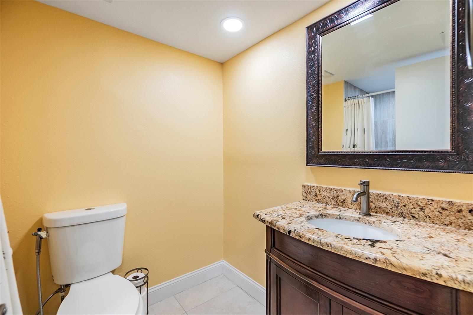 Image 19 of 39 For 225 Country Club Drive E246