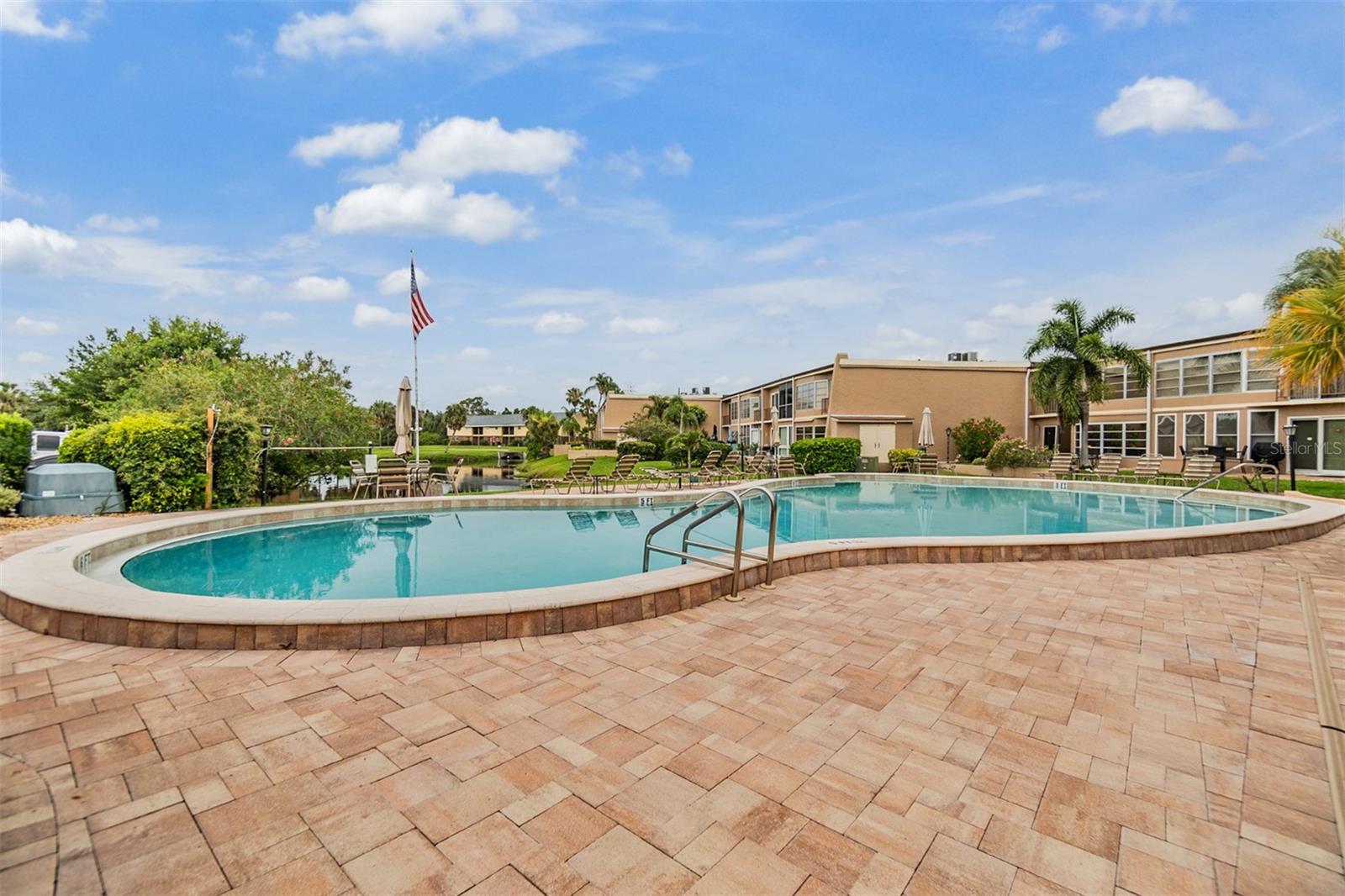 Image 30 of 39 For 225 Country Club Drive E246