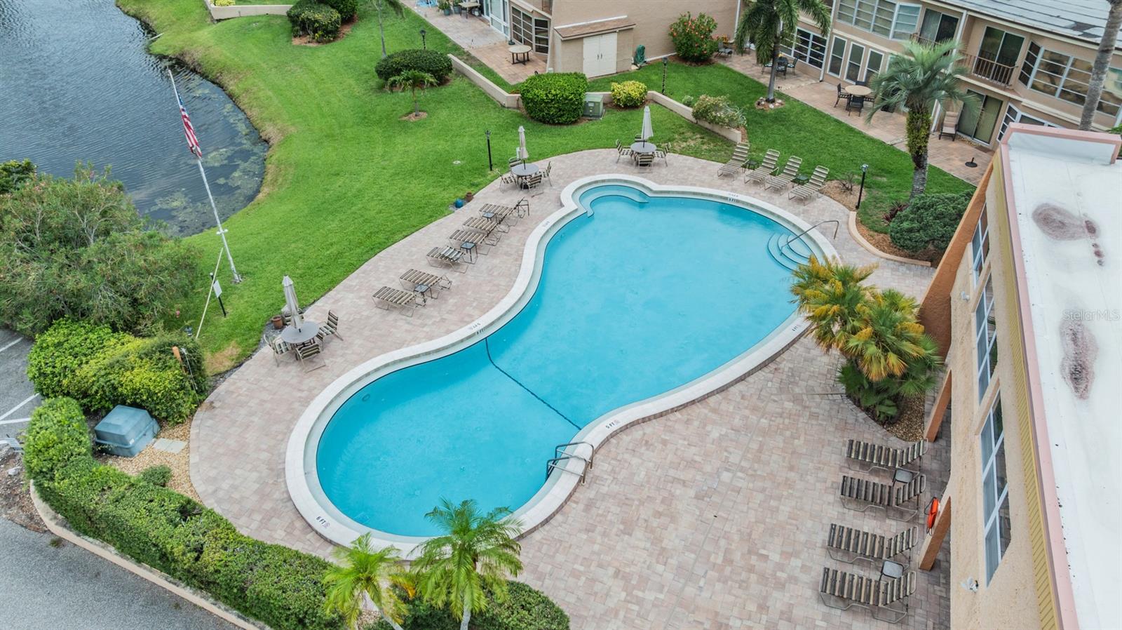 Image 31 of 39 For 225 Country Club Drive E246
