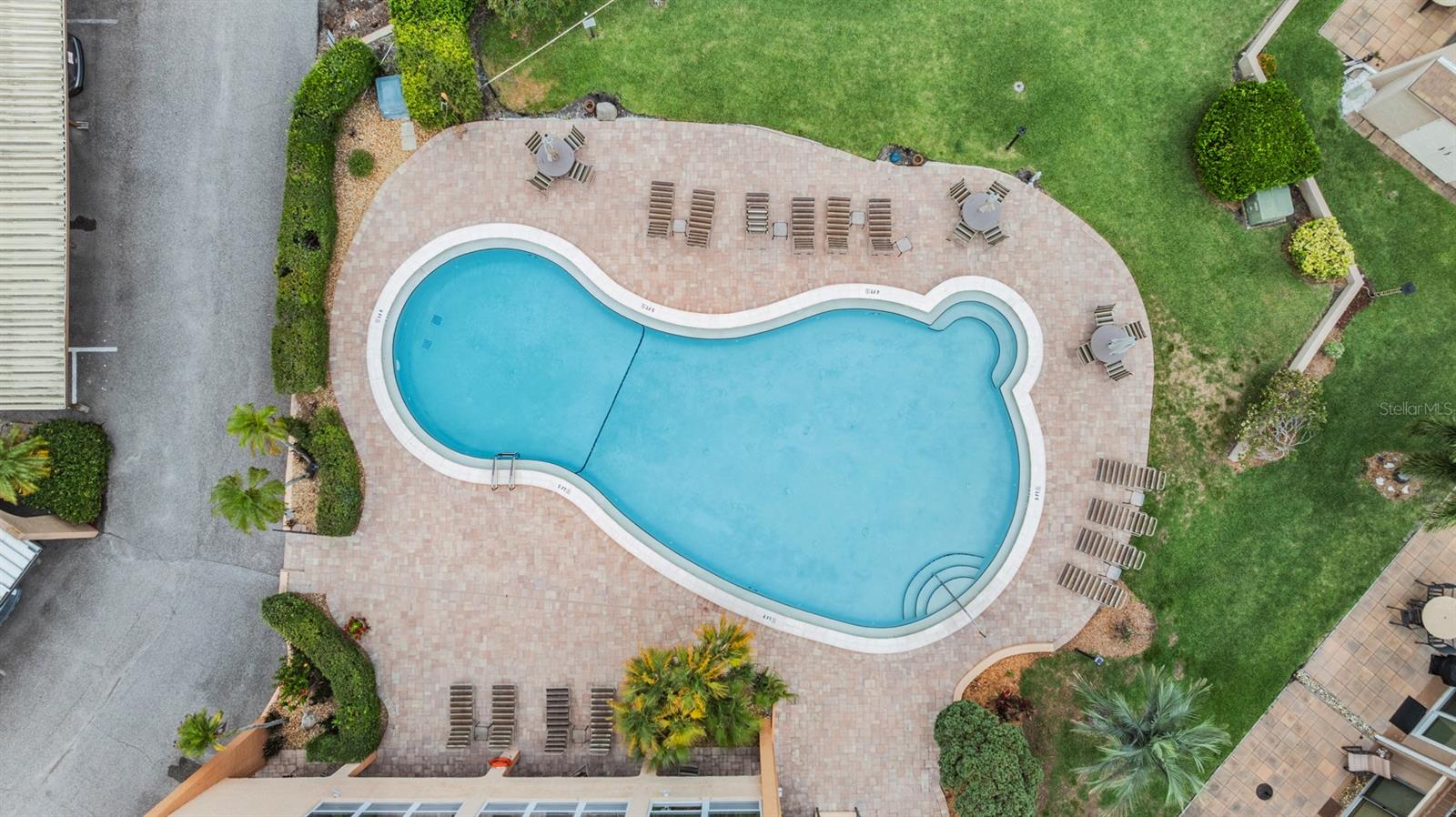 Image 32 of 39 For 225 Country Club Drive E246