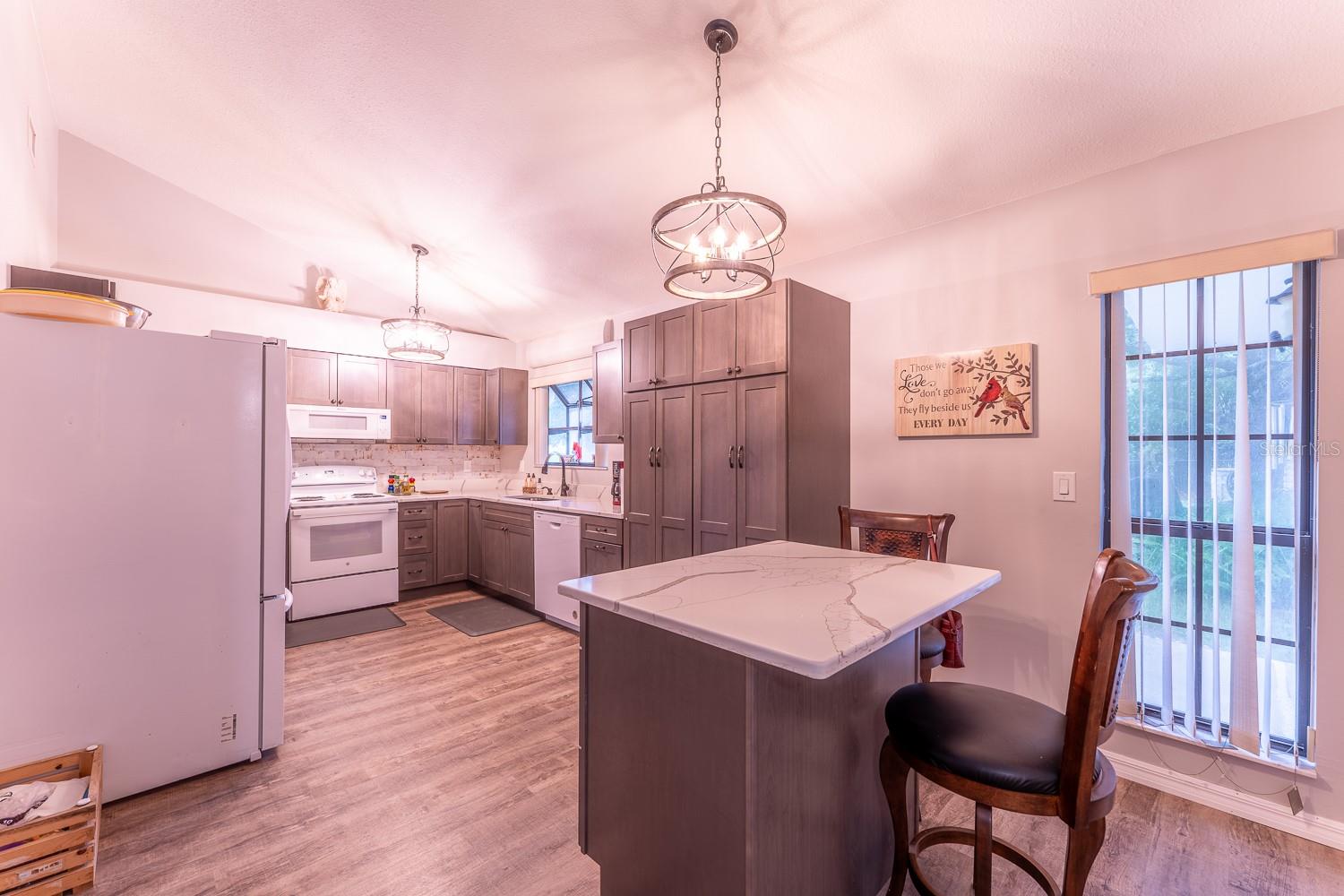 Image 11 of 48 For 8725 Rosemont Court