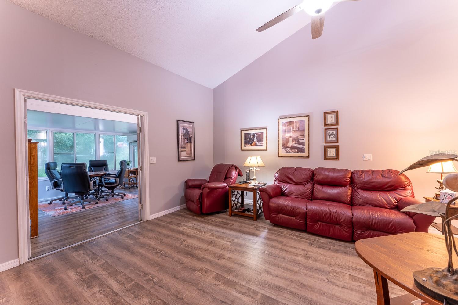 Image 14 of 48 For 8725 Rosemont Court