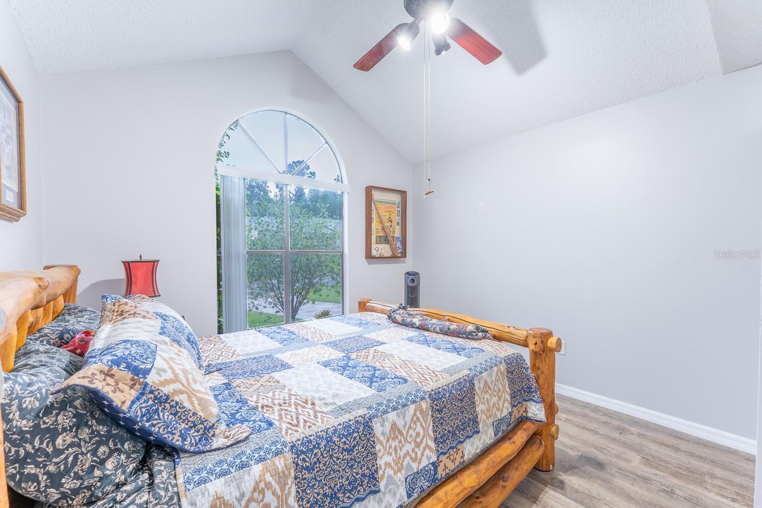 Image 27 of 48 For 8725 Rosemont Court