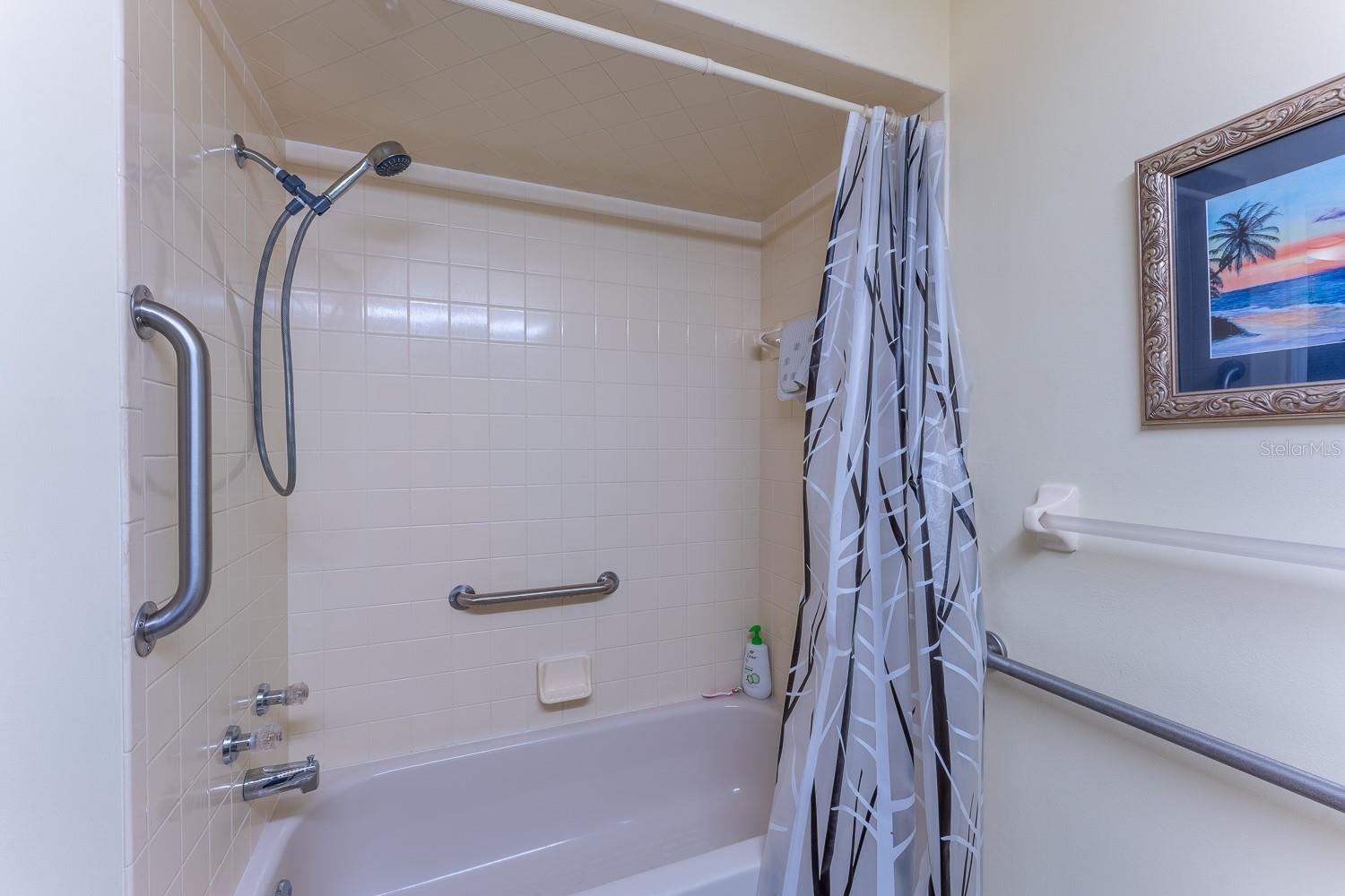 Image 31 of 48 For 8725 Rosemont Court