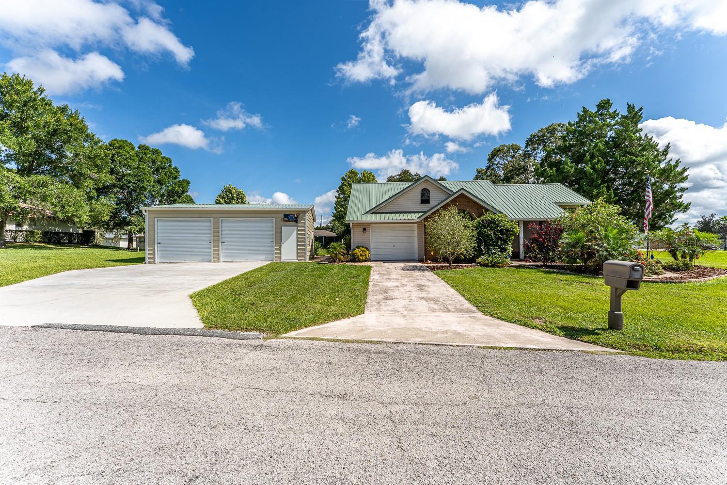 Image 38 of 48 For 8725 Rosemont Court