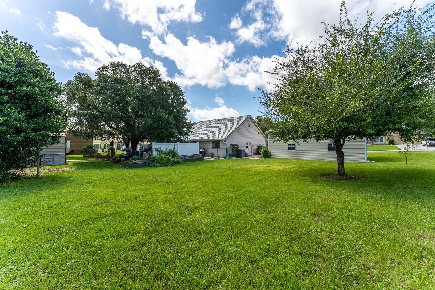 Image 39 of 48 For 8725 Rosemont Court