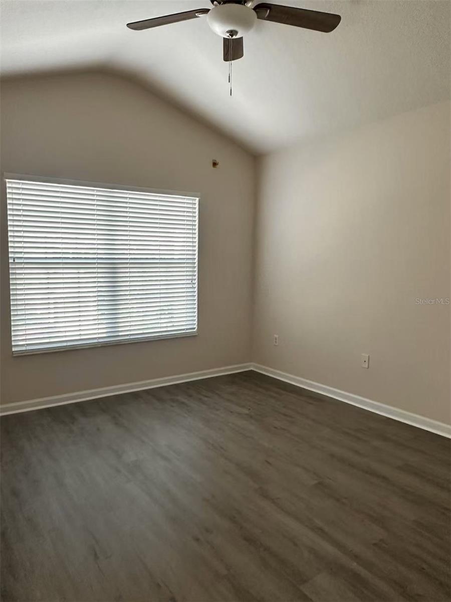 Image 11 of 18 For 26539 Castleview Way