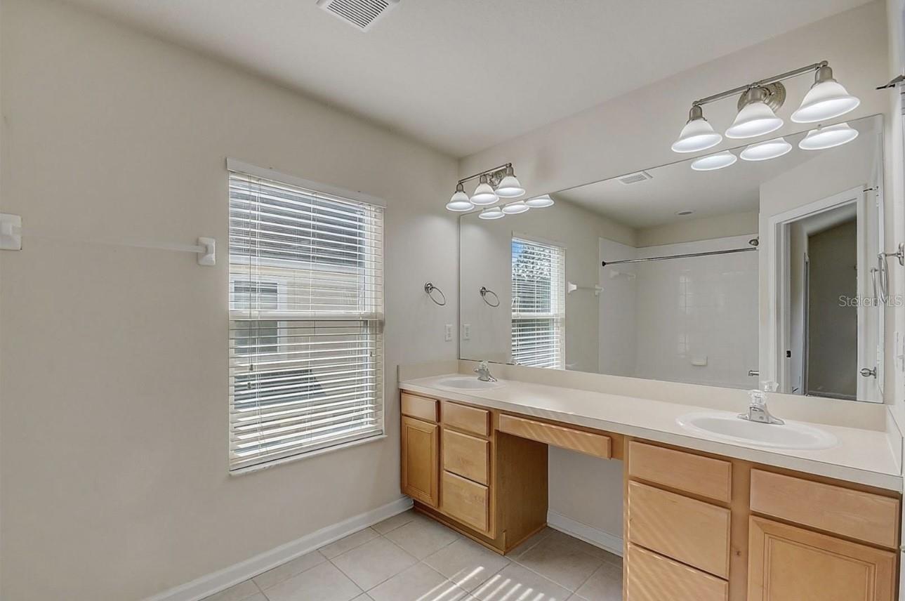 Image 12 of 18 For 26539 Castleview Way