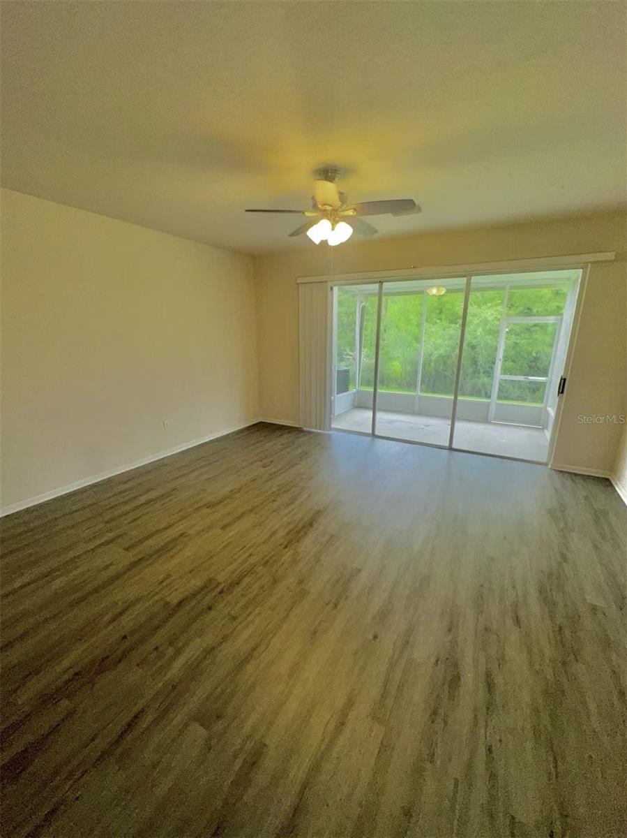 Image 3 of 18 For 26539 Castleview Way