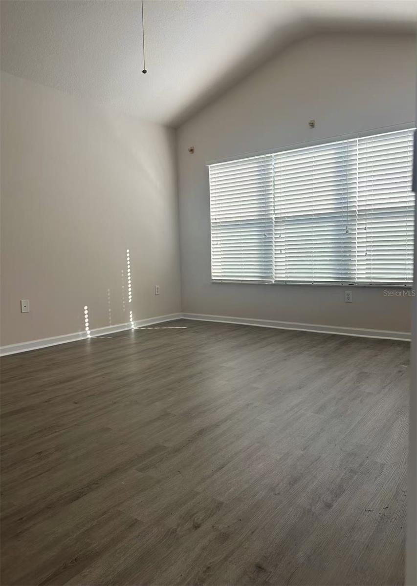 Image 9 of 18 For 26539 Castleview Way
