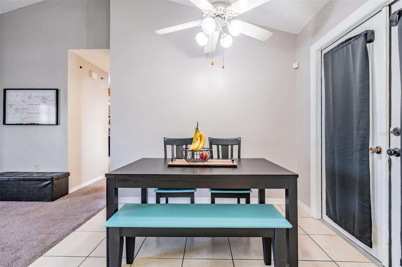 Listing photo id 10 for 1338 Persimmon Drive