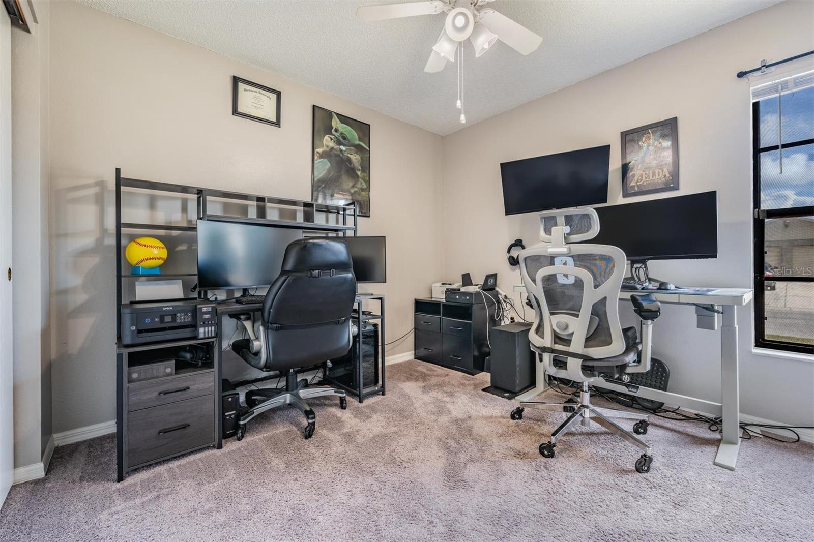 Listing photo id 16 for 1338 Persimmon Drive