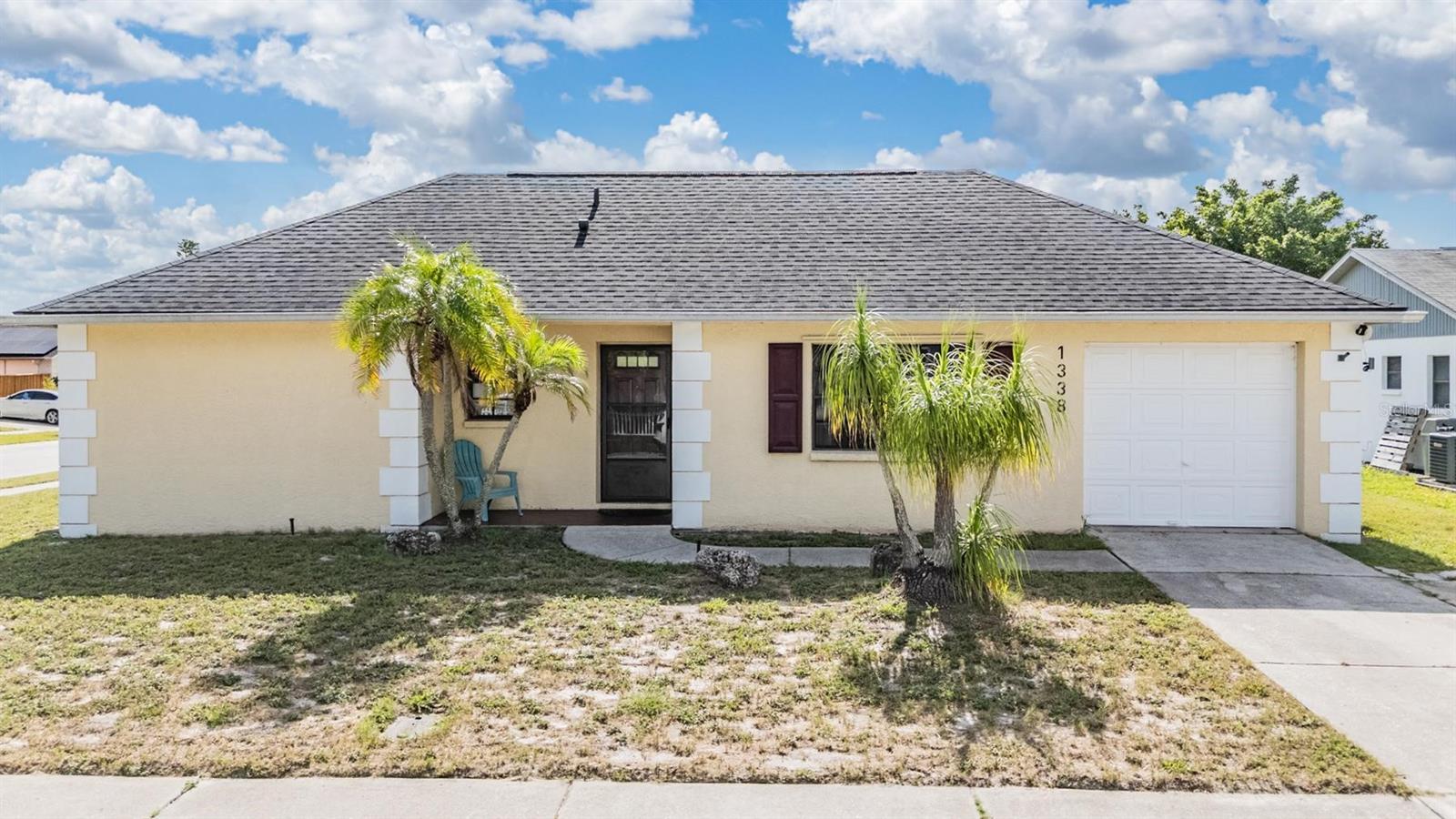 Listing photo id 19 for 1338 Persimmon Drive