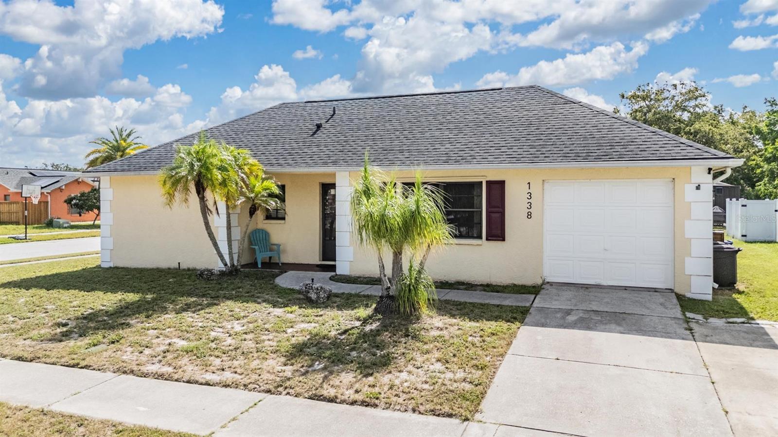 Listing photo id 22 for 1338 Persimmon Drive