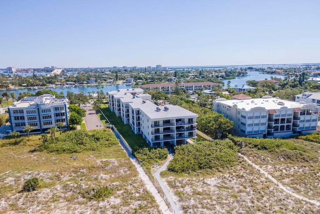 Image 32 of 45 For 3200 Gulf Boulevard 205