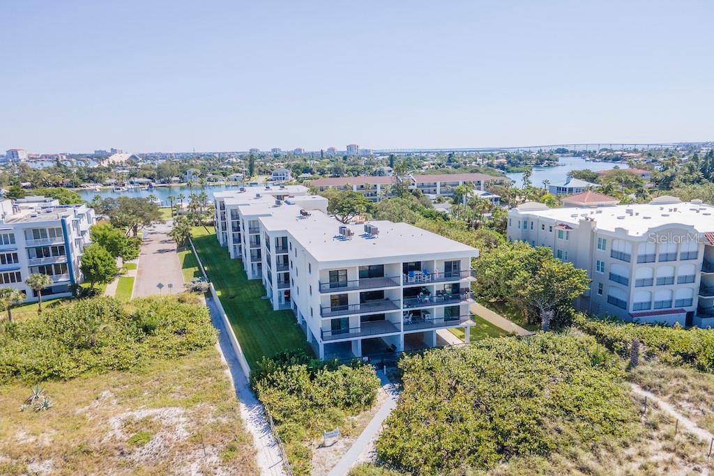 Image 33 of 45 For 3200 Gulf Boulevard 205