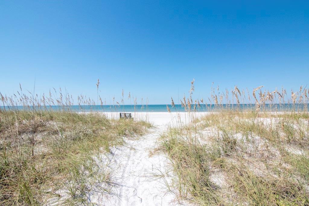 Image 39 of 45 For 3200 Gulf Boulevard 205