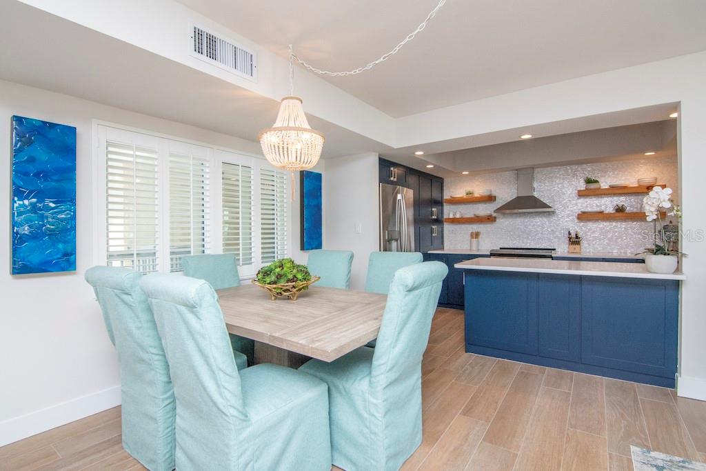 Image 4 of 45 For 3200 Gulf Boulevard 205