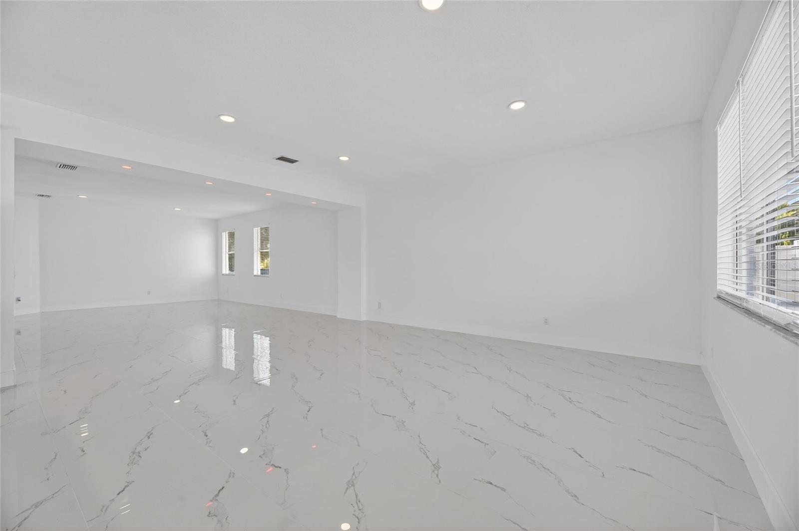 Image 18 of 91 For 11055 Golden Silence Drive
