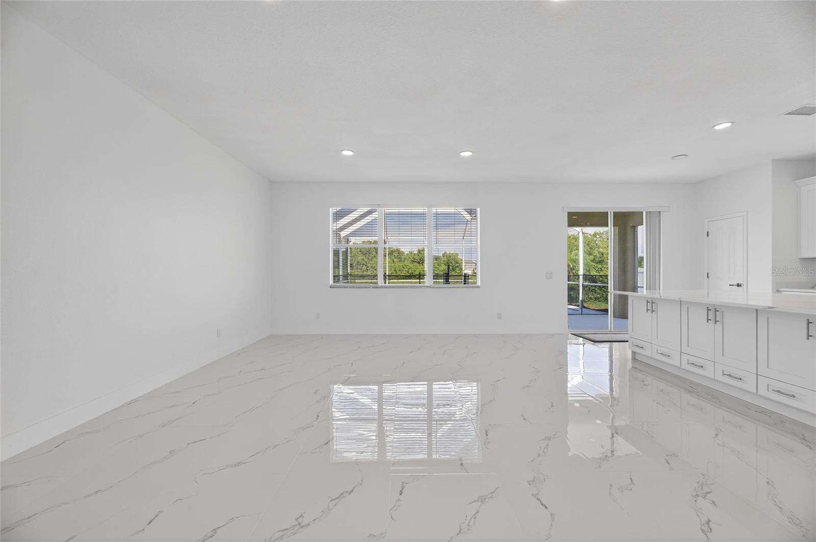 Image 19 of 91 For 11055 Golden Silence Drive