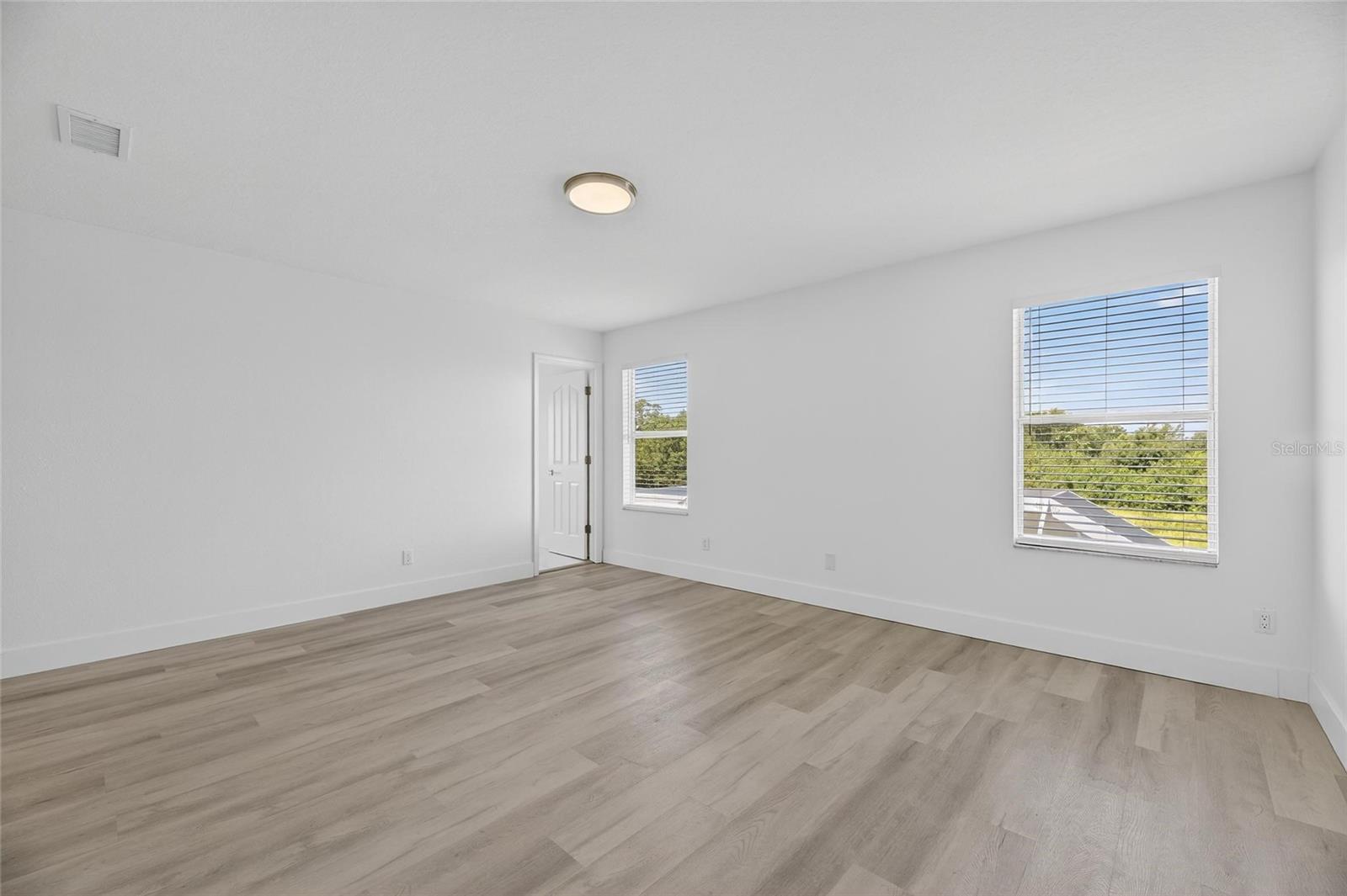 Image 46 of 91 For 11055 Golden Silence Drive