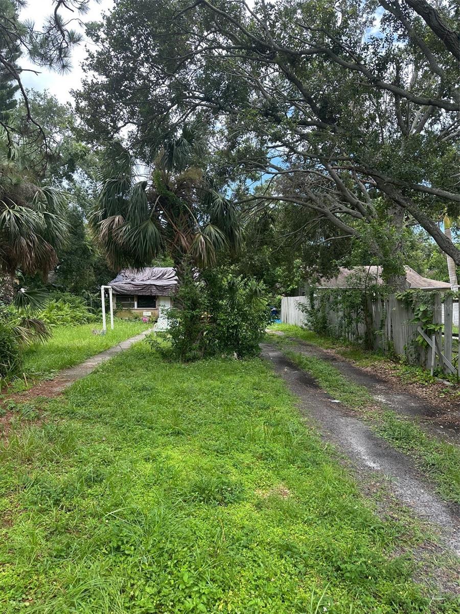 Image 2 of 2 For 802 34th Avenue S