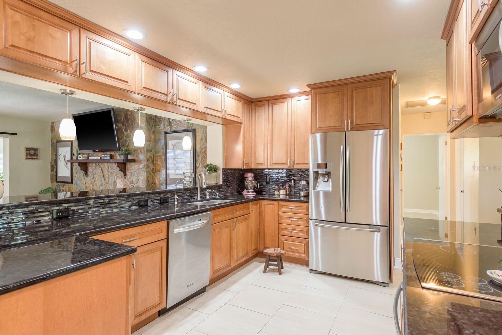 Image 13 of 52 For 8532 Kumquat Avenue