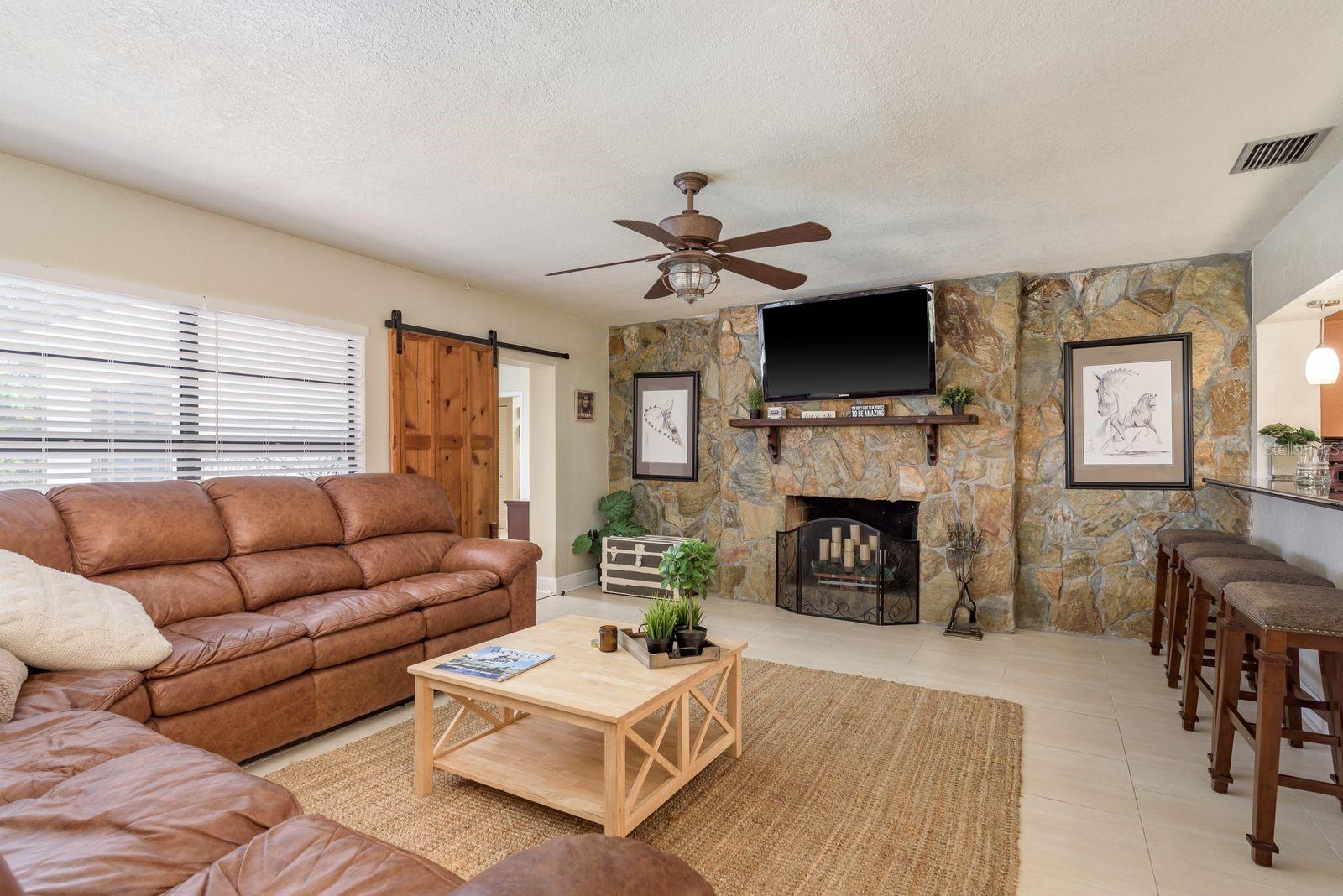 Image 16 of 52 For 8532 Kumquat Avenue