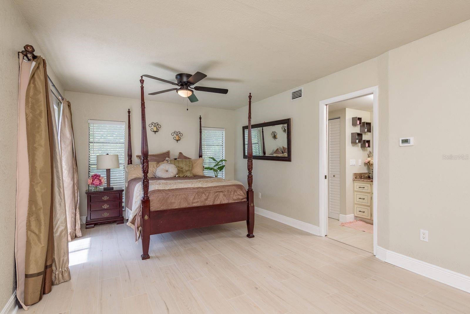 Image 31 of 52 For 8532 Kumquat Avenue