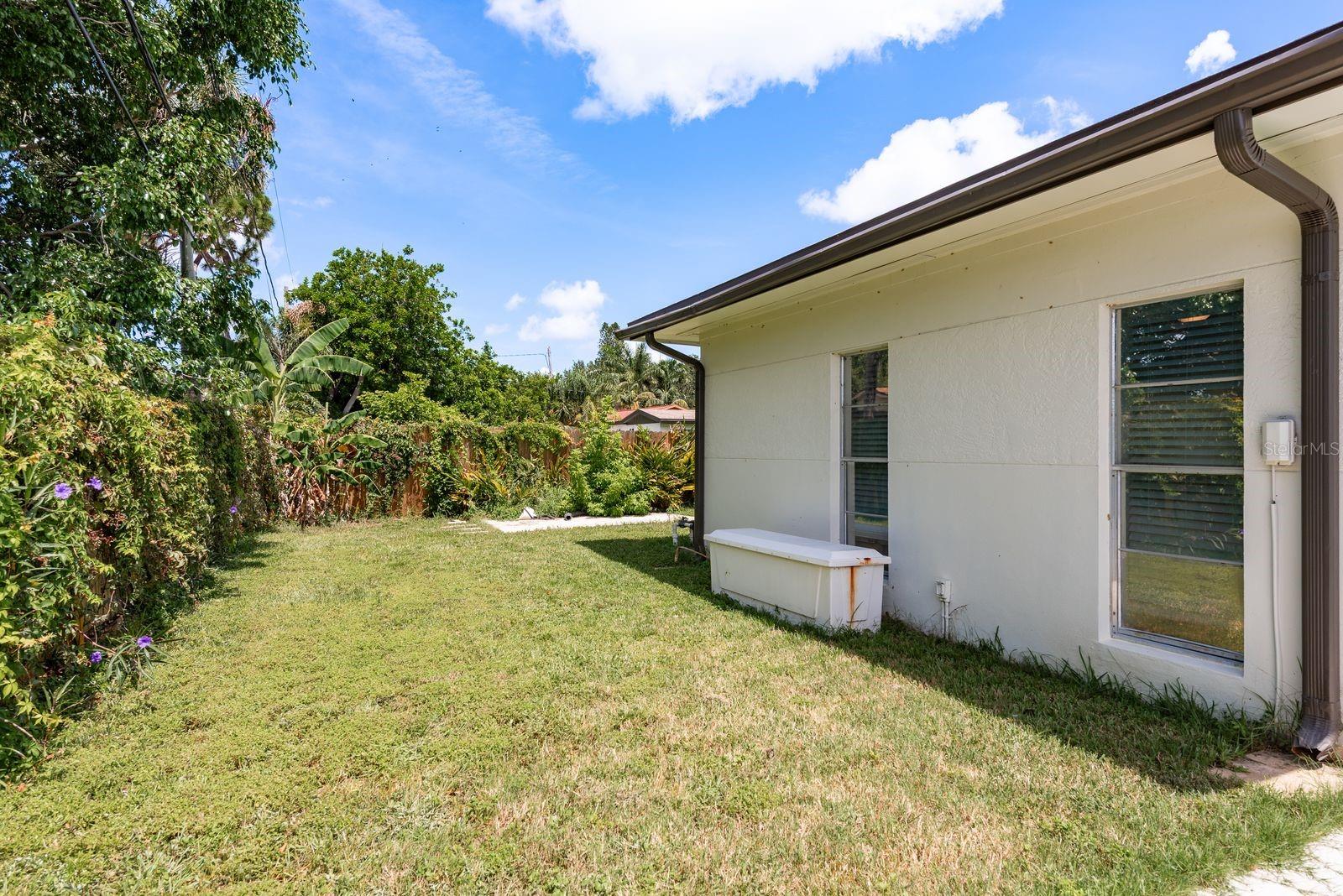 Image 49 of 52 For 8532 Kumquat Avenue