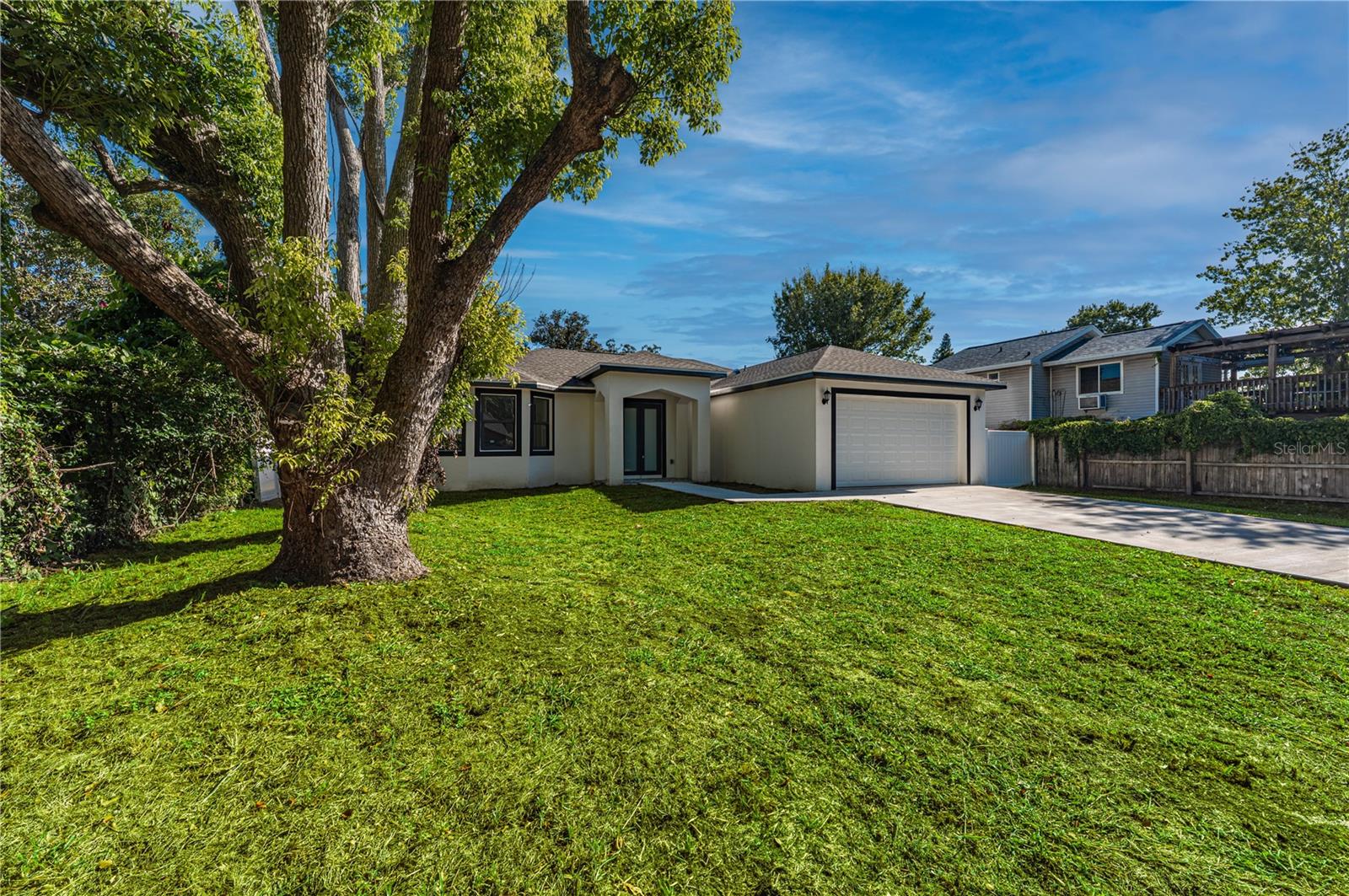 Image 3 of 31 For 5701 Regis Avenue