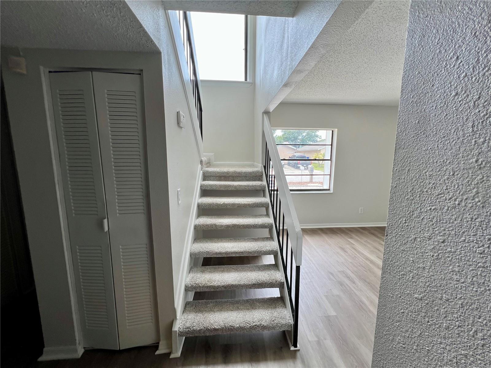 Image 13 of 52 For 10513 Parkcrest Drive