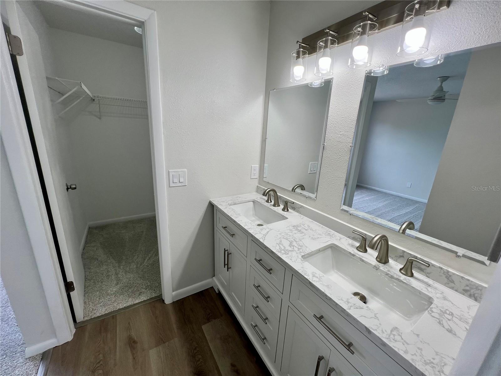 Image 24 of 52 For 10513 Parkcrest Drive