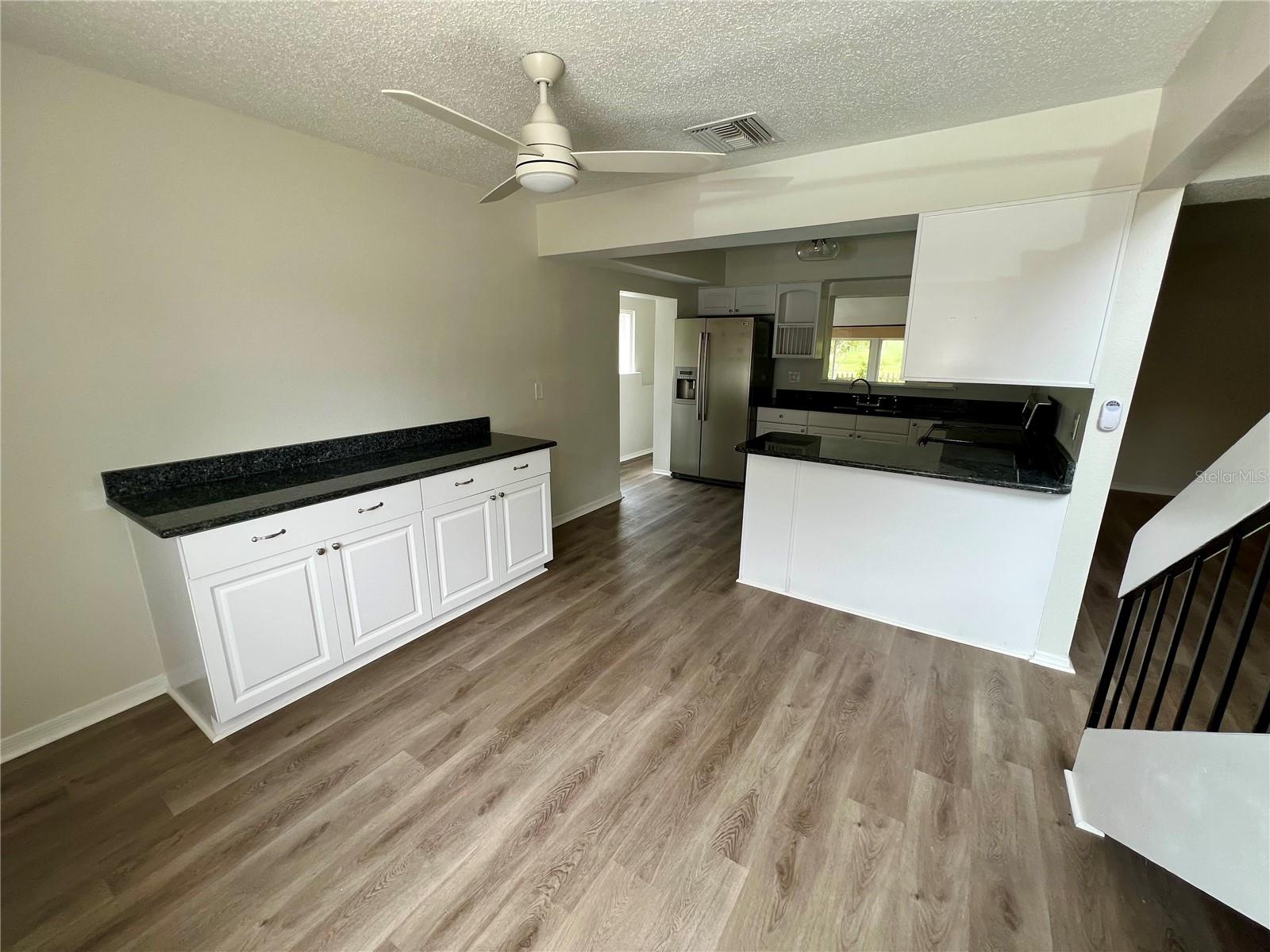 Image 5 of 52 For 10513 Parkcrest Drive